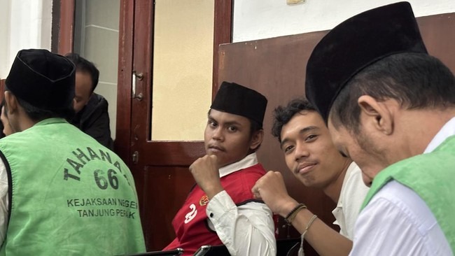 Seorang demonstran aksi Agustus-September 2025 lalu, Alfarisi bin Rikosen (21) dikabarkan meninggal dunia di Rumah Tahanan (Rutan) Kelas I Surabaya. (Dok Kontras Surabaya)